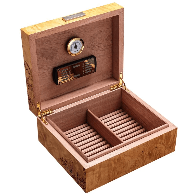 Luxury Cedar Cigar Humidor with Integrated Hygrometer