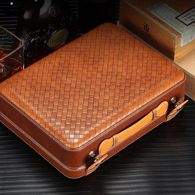 Leather Travel Cigar Humidor with Hygrometer