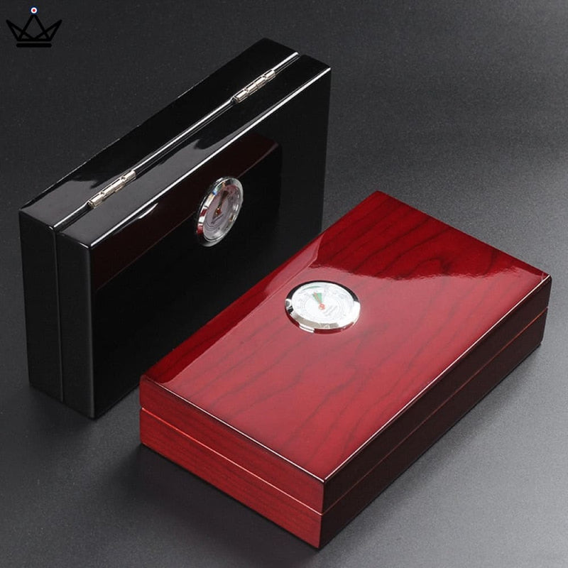 Wooden Cigar Humidor Box with Built-in Hygrometer