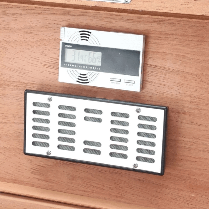 High-Capacity Cedar Cigar Humidor with Electronic Hygrometer