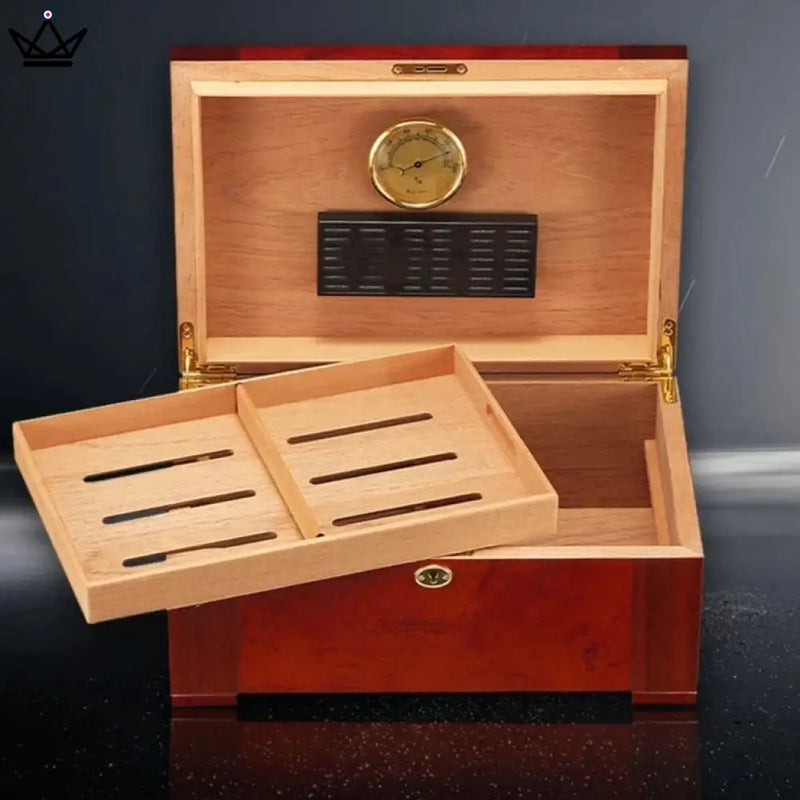 Elegant Cedar Cigar Humidor with Hygrometer