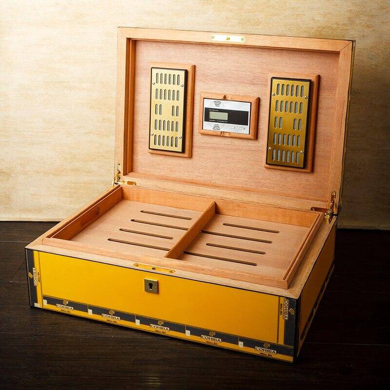 Luxury Cigar Humidor with Advanced Humidifier