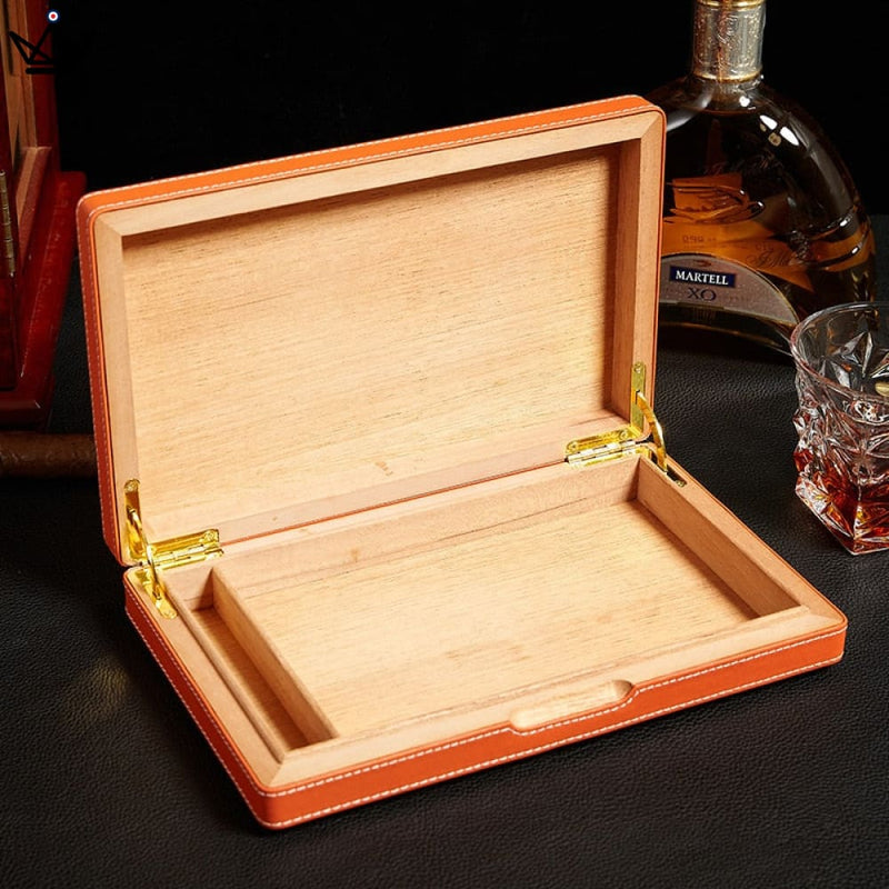 Luxury Humidor Cigar Box - Leather & Spanish Cedar