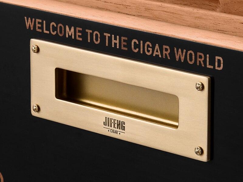 Luxury Cedar Wood Cigar Humidor for 200+ Cigars