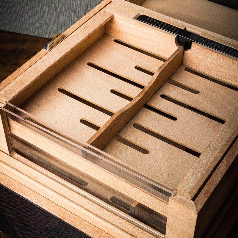 Luxury Cedar Wood Cigar Humidor with Hygrometer