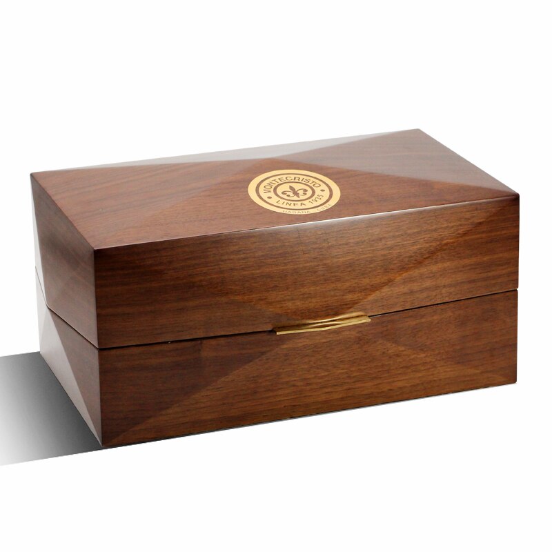 Luxury Cedar Cigar Humidor Box for Optimal Storage