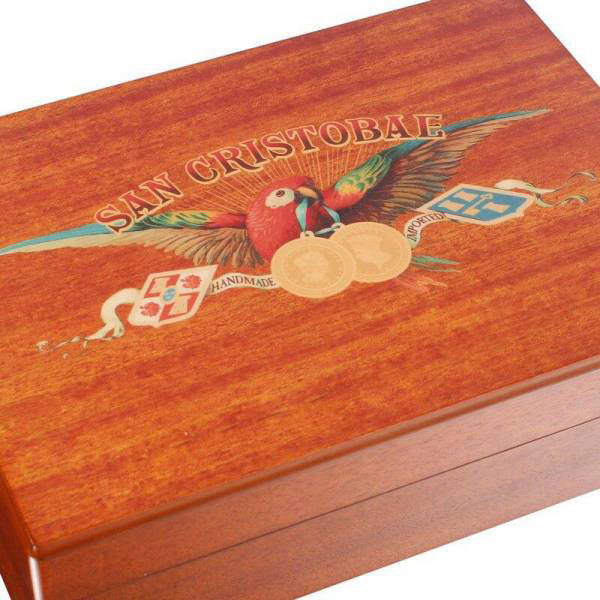 Luxury Cedar Cigar Humidor for Perfect Preservation