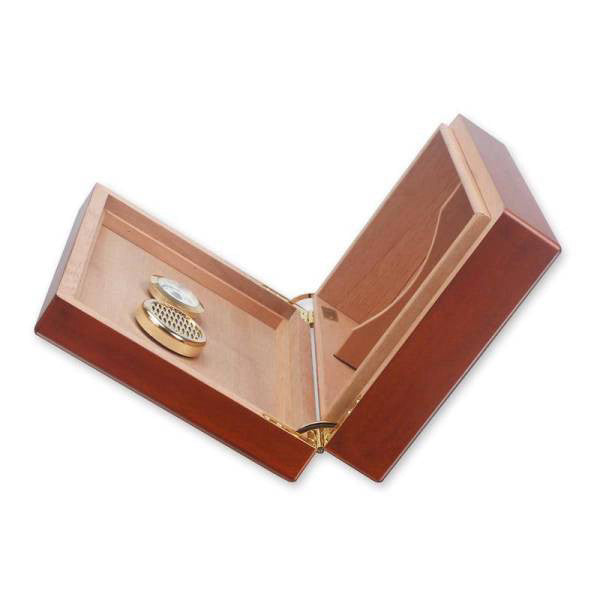 Luxury Cedar Cigar Humidor for Perfect Preservation