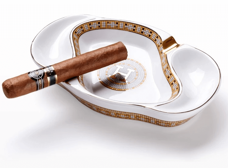 Luxury Ceramic Cigar Ashtray with Elegant Design