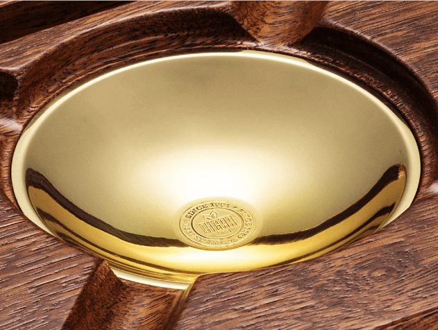 Luxury Cigar Ashtray with Gold Lighter