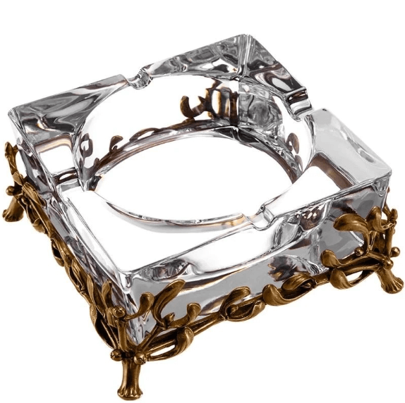 Crystal Cigar Ashtray for Refined Connoisseurs