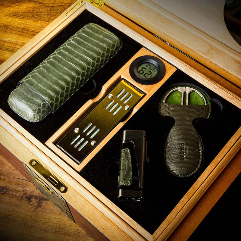 Luxury Cigar Gift Box with Premium Accessories