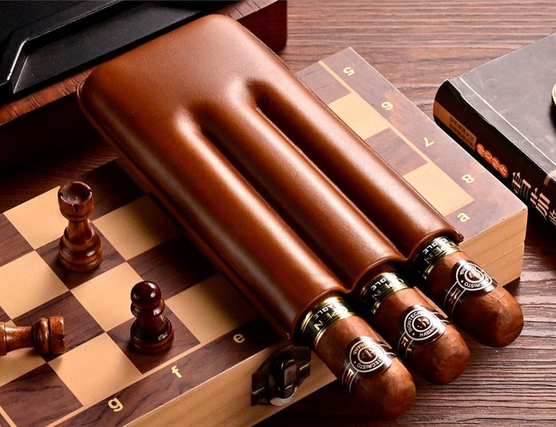 Luxury Leather Cigar Case with Built-In Humidifier